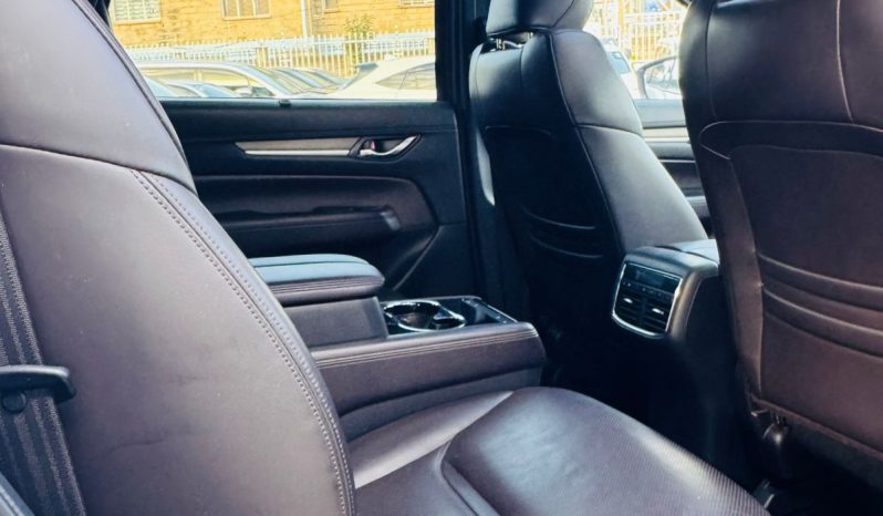 
								Mazda CX-8 full									