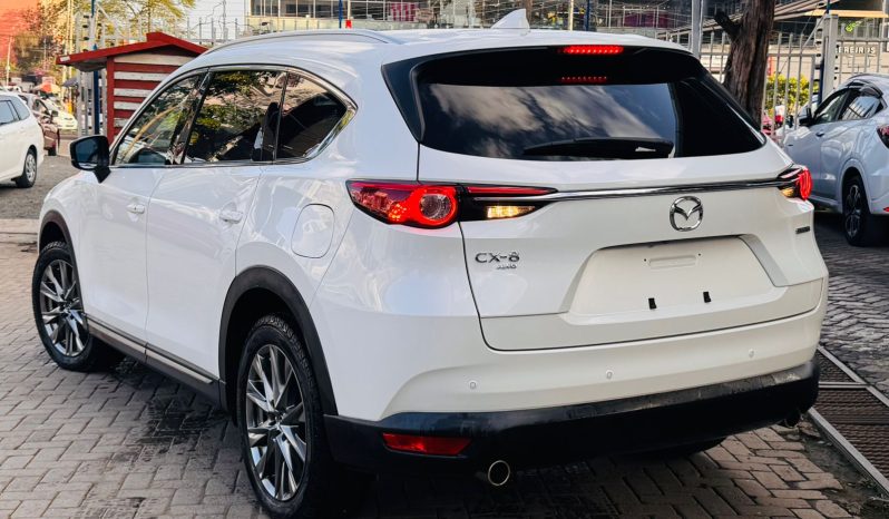 
								Mazda CX-8 full									