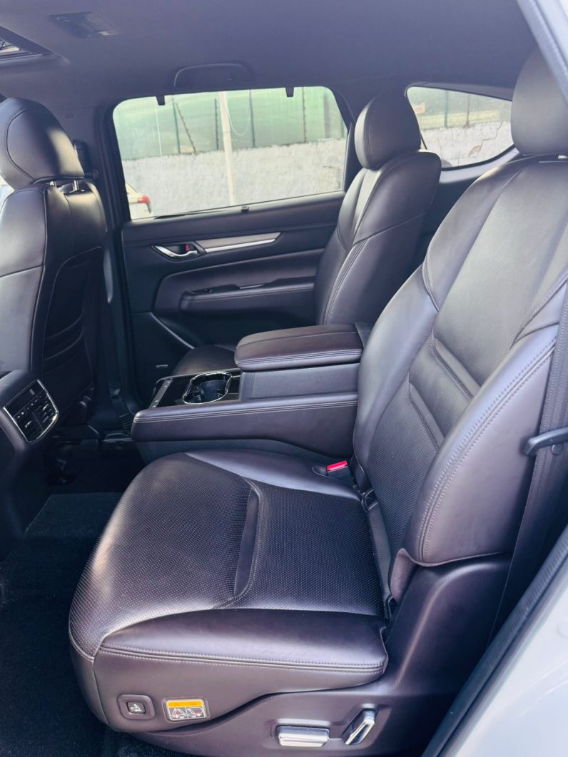 
								Mazda CX-8 full									
