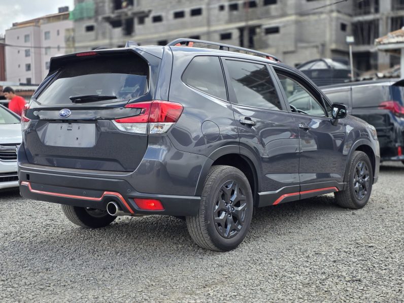 
								Subaru Forester X-Break full									