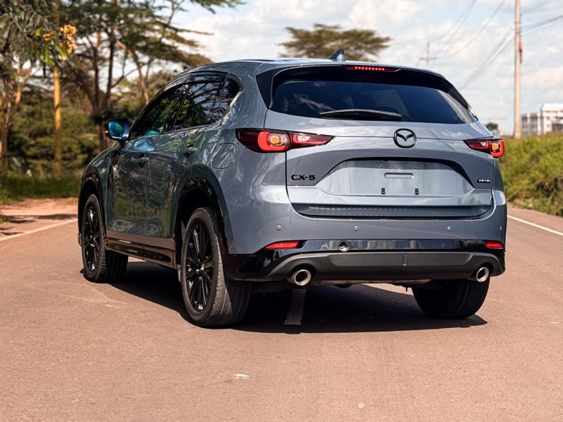 
								Mazda CX-5 full									