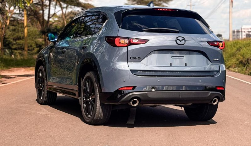 
								Mazda CX-5 full									