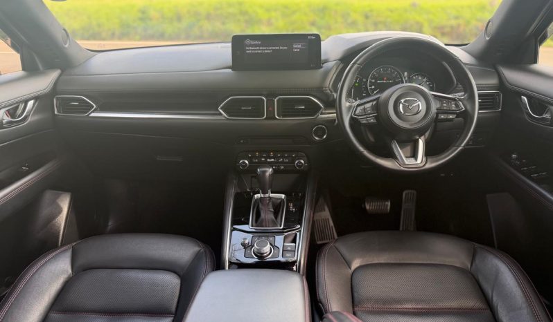 
								Mazda CX-5 full									