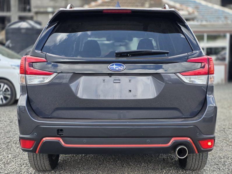 
								Subaru Forester X-Break full									
