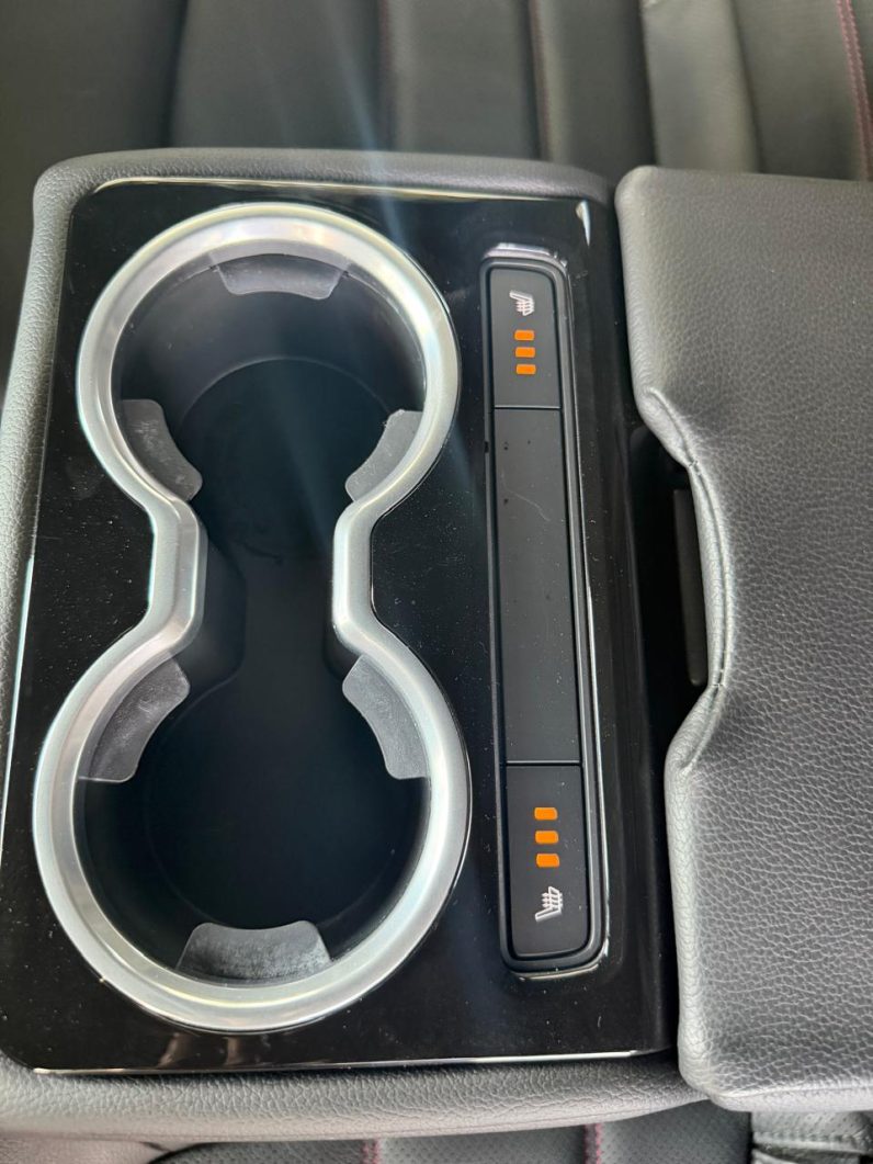 
								Mazda CX-5 full									