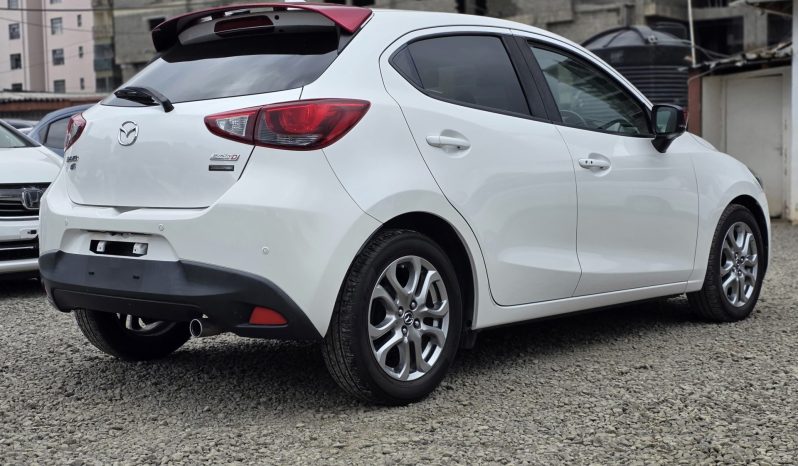 
								Mazda Demio full									