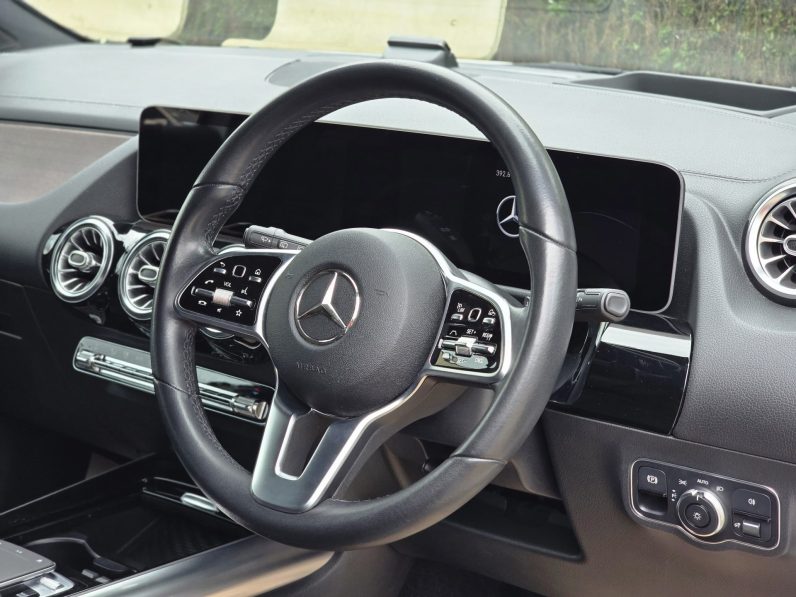 
								Mercedes Benz B180 full									