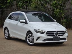 Mercedes Benz B180