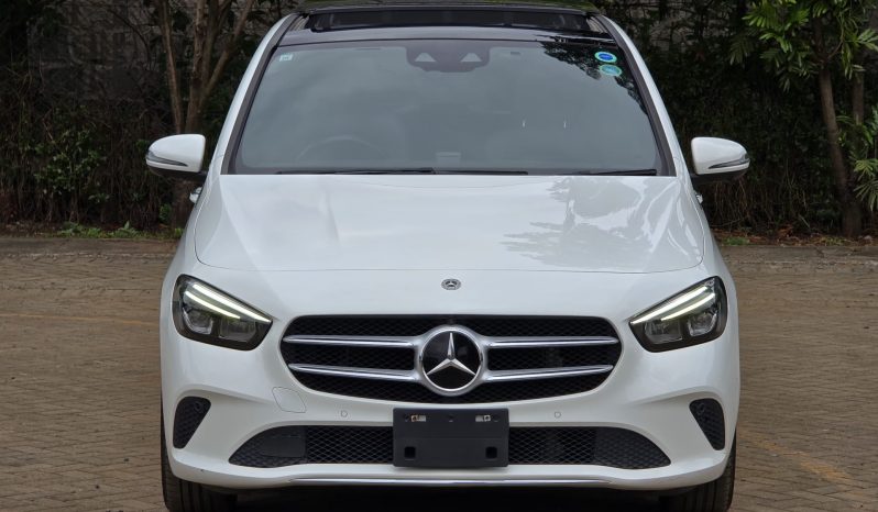 
								Mercedes Benz B180 full									
