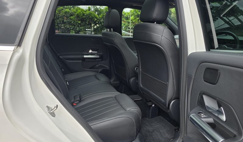 
								Mercedes Benz B180 full									
