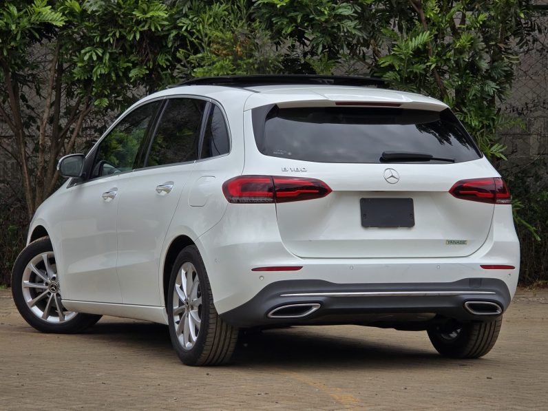 
								Mercedes Benz B180 full									