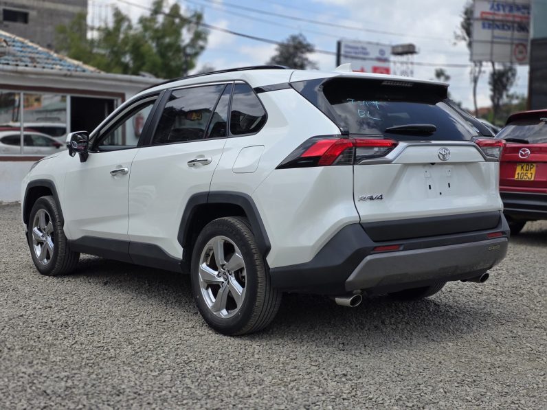 
								Toyota Rav4 full									