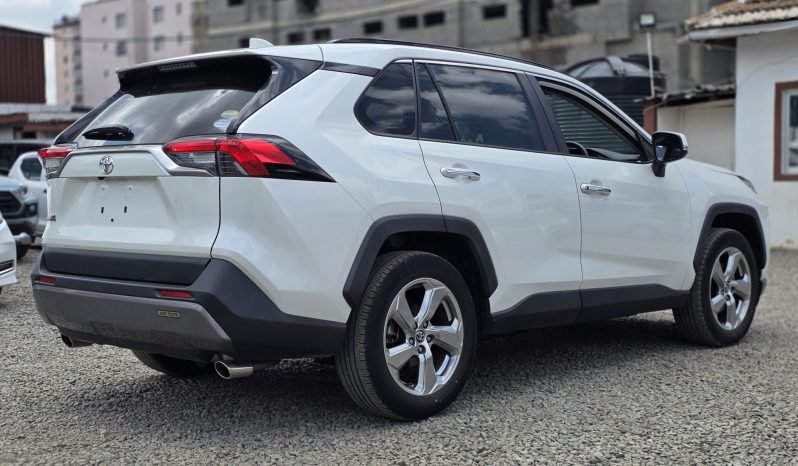 
								Toyota Rav4 full									