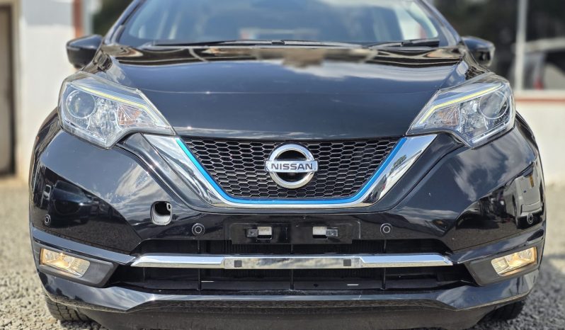 
								Nissan Note E-power Medalist full									