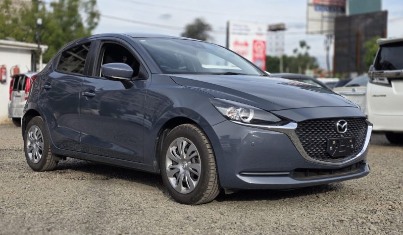 
								Mazda 2 full									