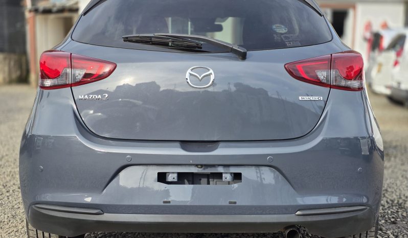 
								Mazda 2 full									
