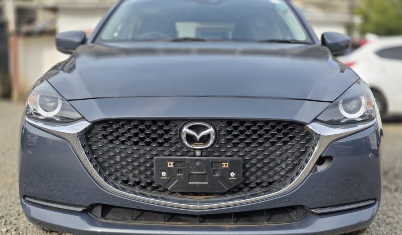 
								Mazda 2 full									