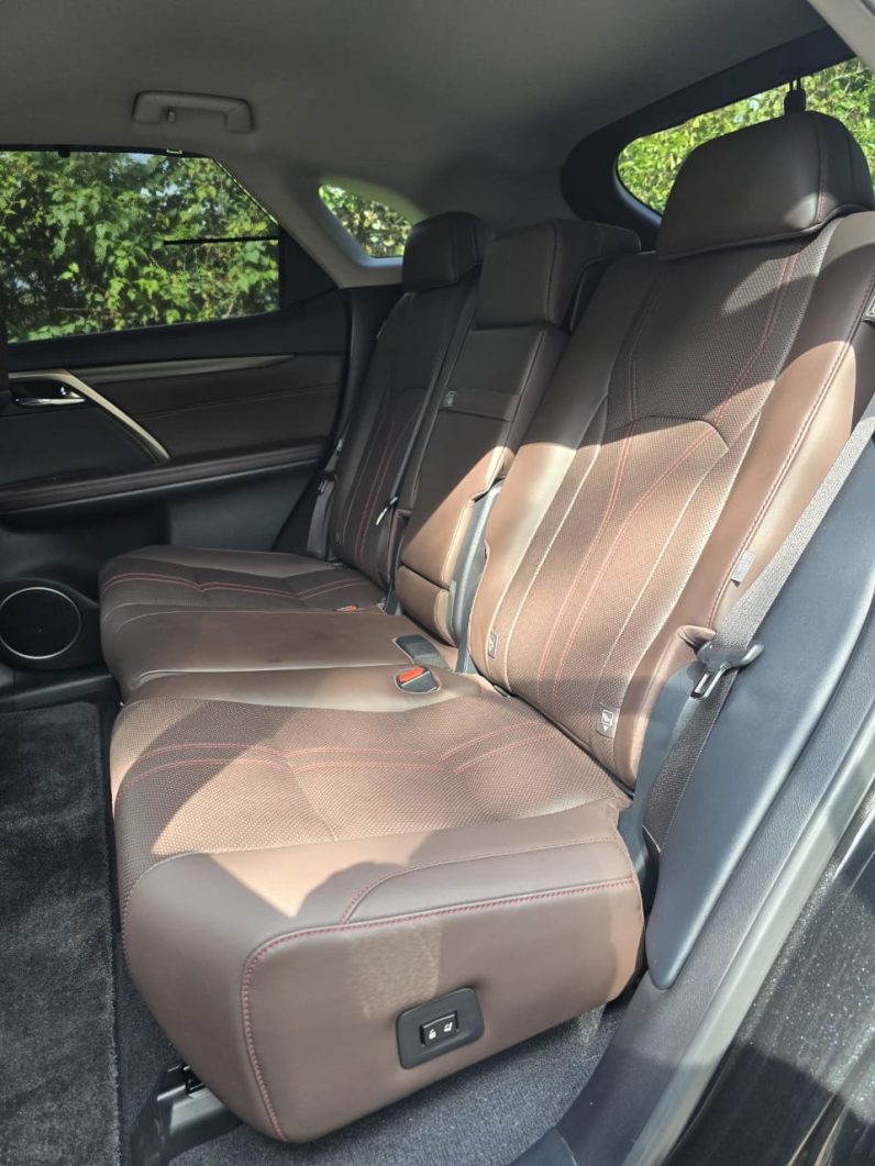 
								Lexus RX300 full									
