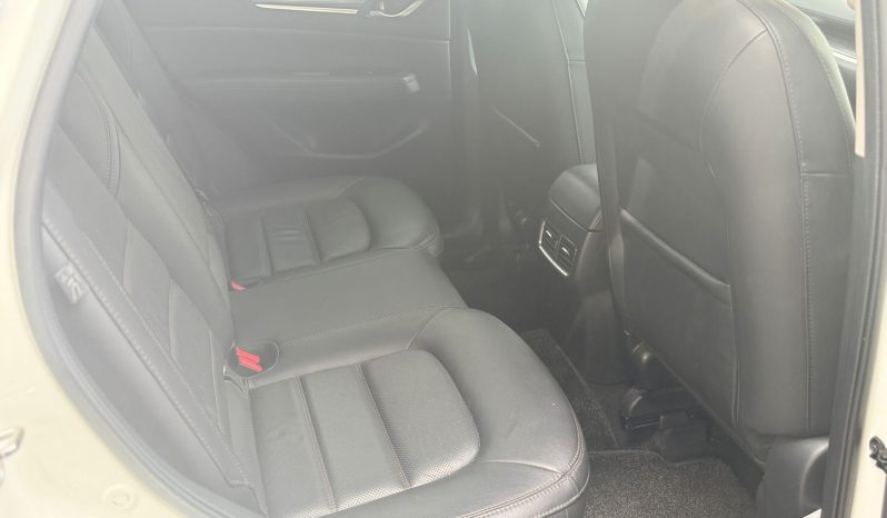 
								Mazda CX-5 full									