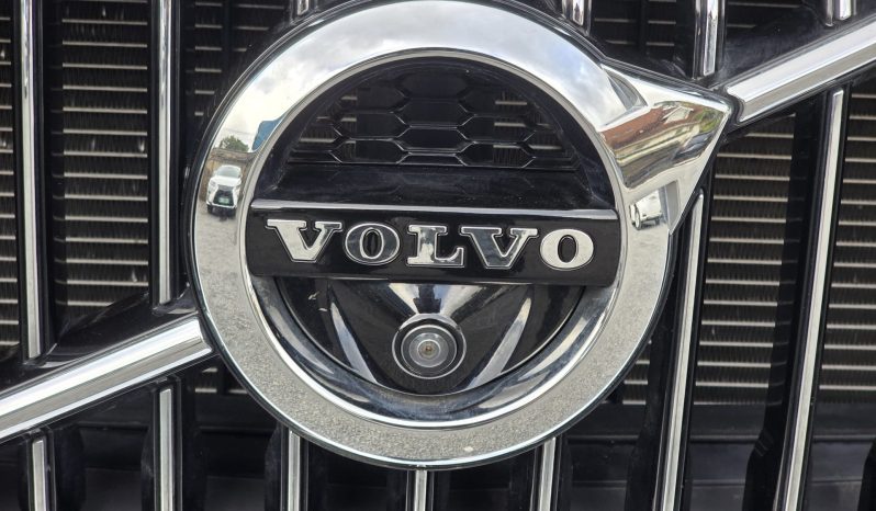 
								Volvo XC60 full									