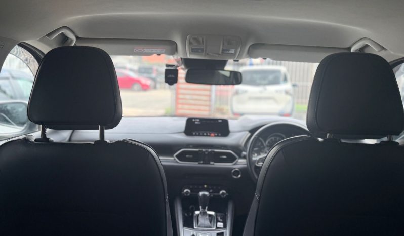 
								Mazda CX-5 full									