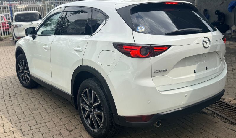 
								Mazda CX-5 full									