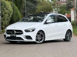 Mercedes Benz B180