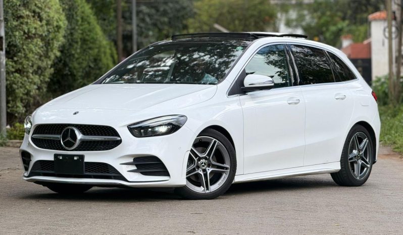 
								Mercedes Benz B180 full									