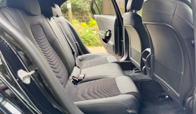
								Mercedes-Benz A180 full									