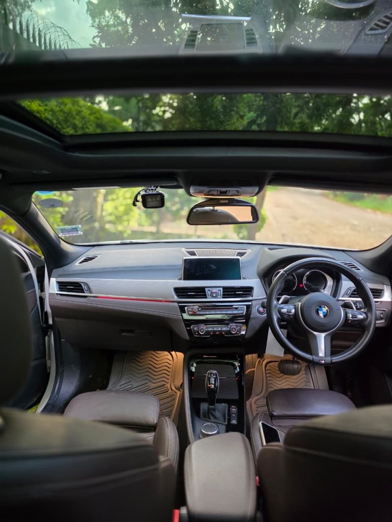
								BMW X2 full									