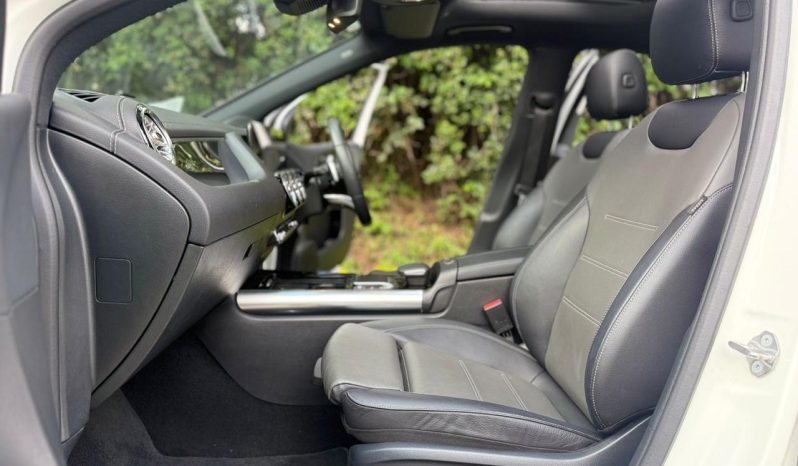 
								Mercedes Benz B180 full									