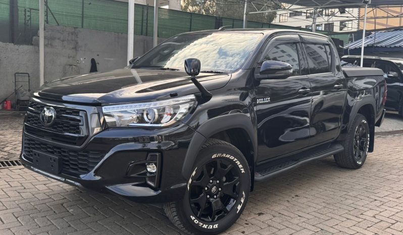 
								Toyota Hilux Z full									