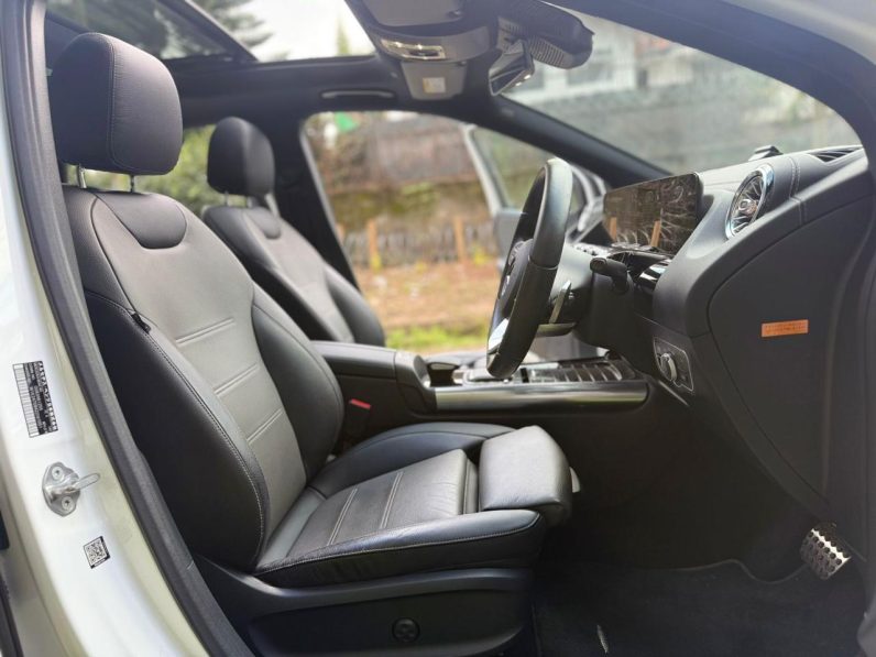
								Mercedes Benz B180 full									