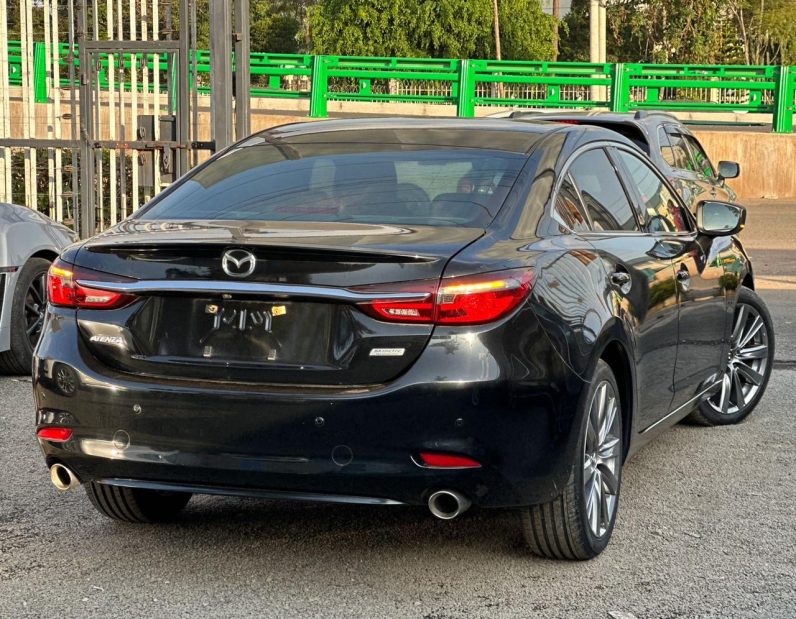 
								Mazda Atenza full									
