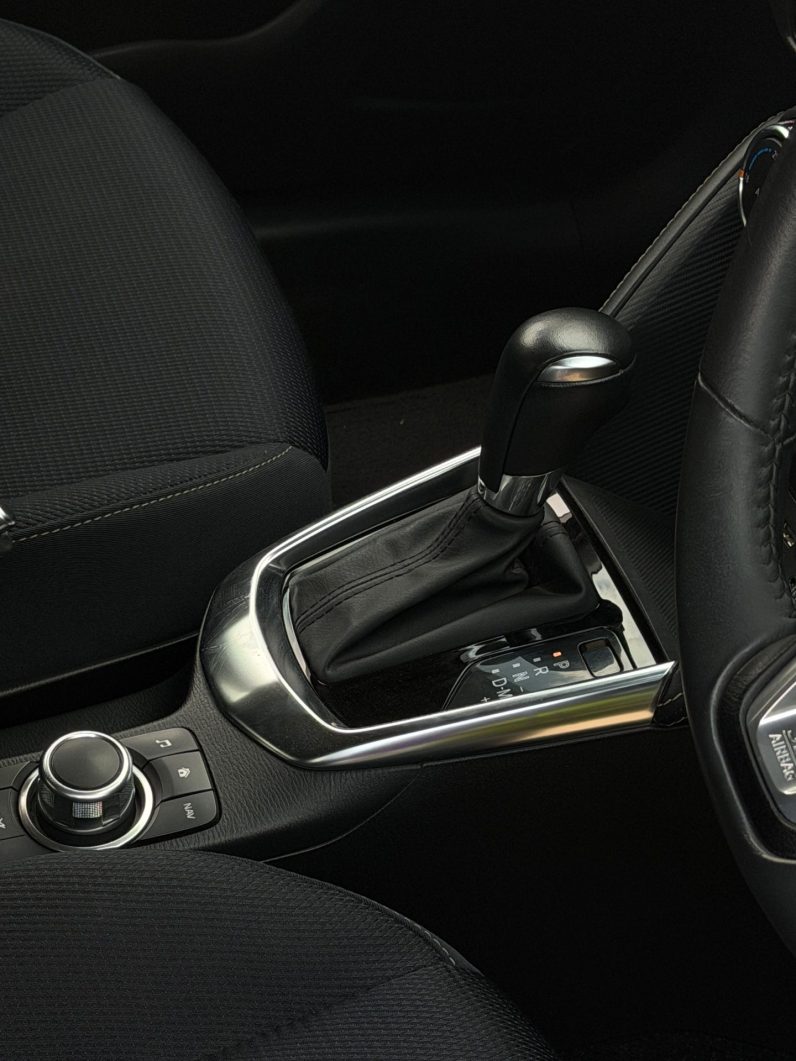 
								Mazda 2 full									