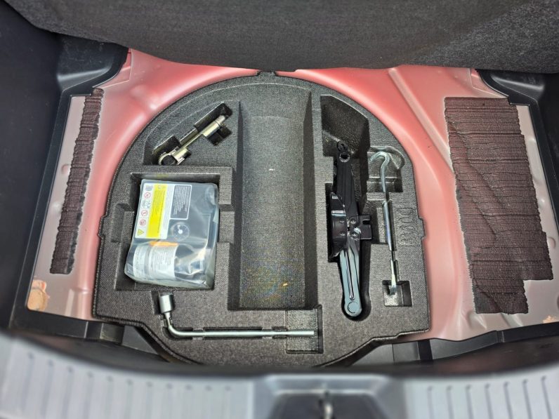 
								Mazda Demio full									