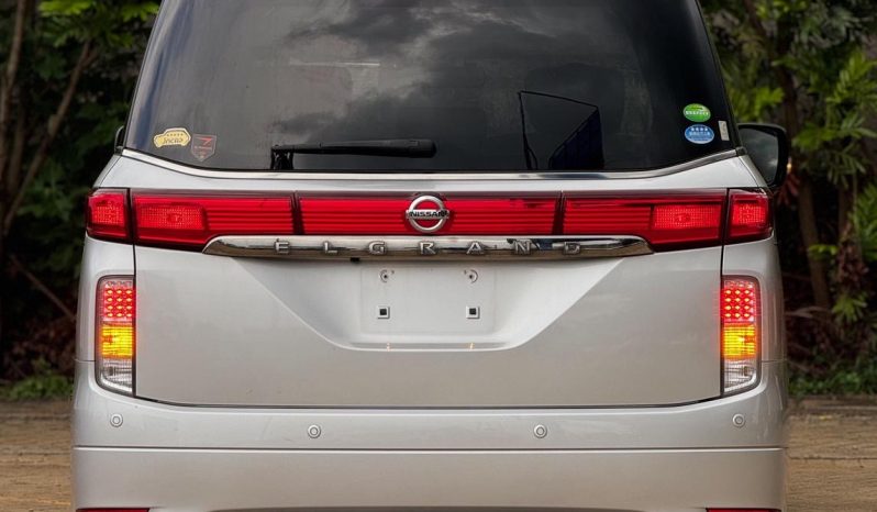 
								Nissan Elgrand full									