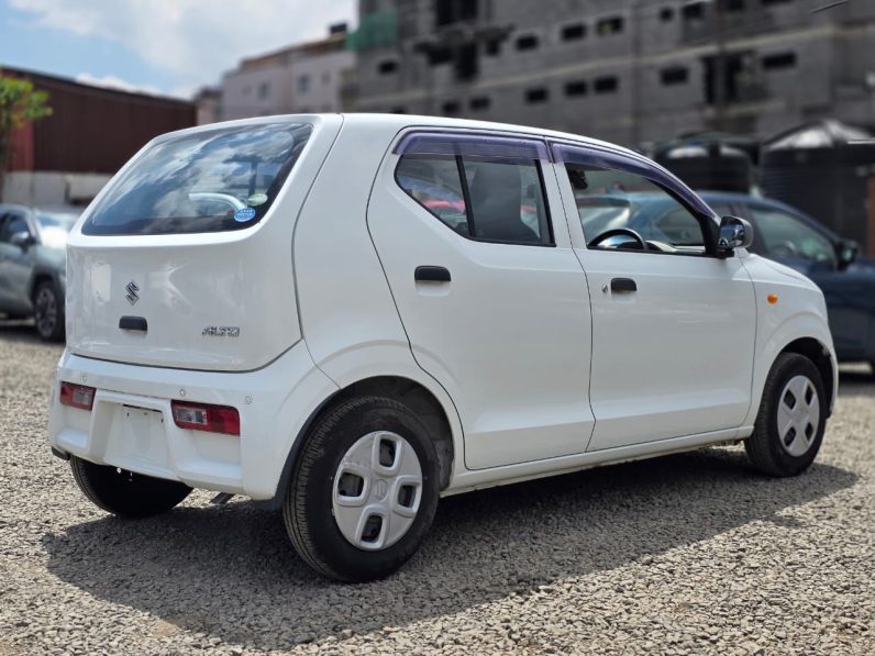 
								Suzuki Alto full									