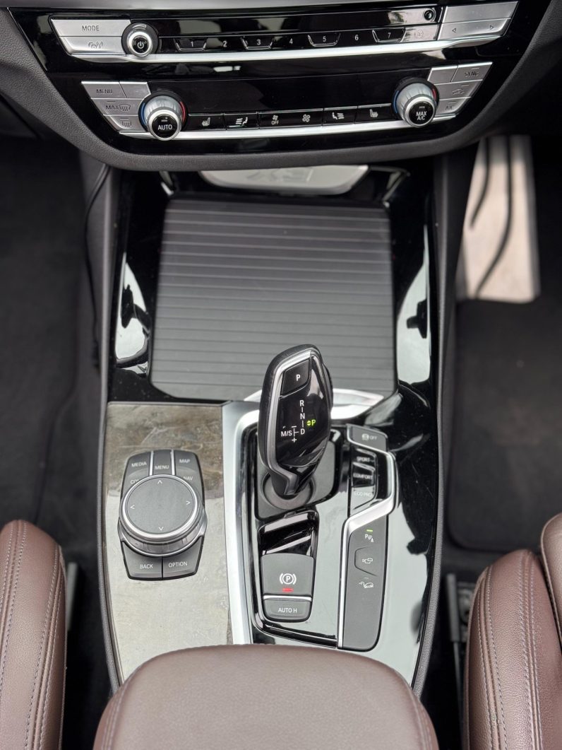 
								BMW X3 full									