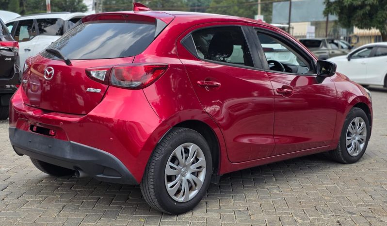 
								Mazda Demio full									