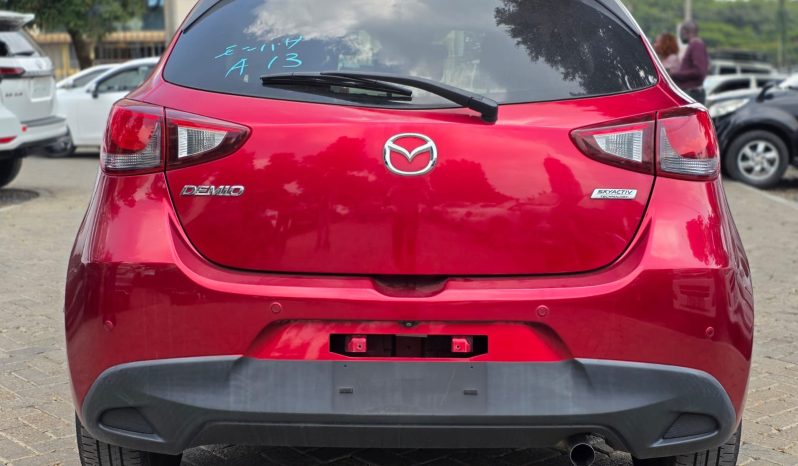 
								Mazda Demio full									