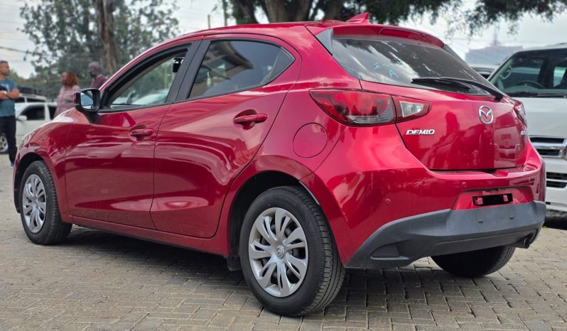 
								Mazda Demio full									