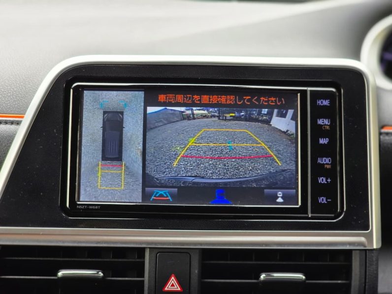 
								Toyota Sienta full									