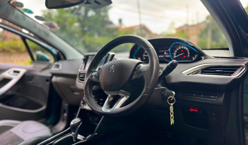 
								Peugeot 2008 full									