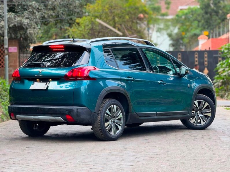 
								Peugeot 2008 full									