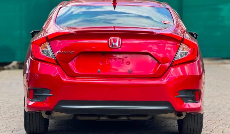 
								Honda Civic Sport full									