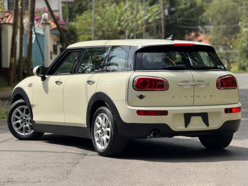 
								Mini Cooper Clubman full									