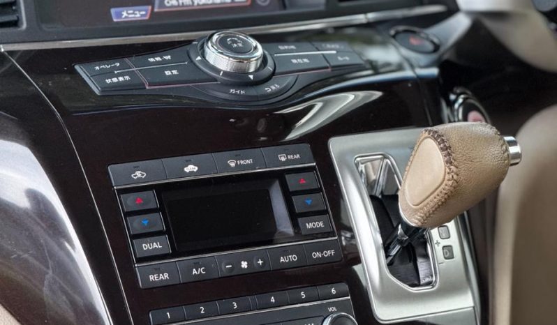 
								Nissan Elgrand full									