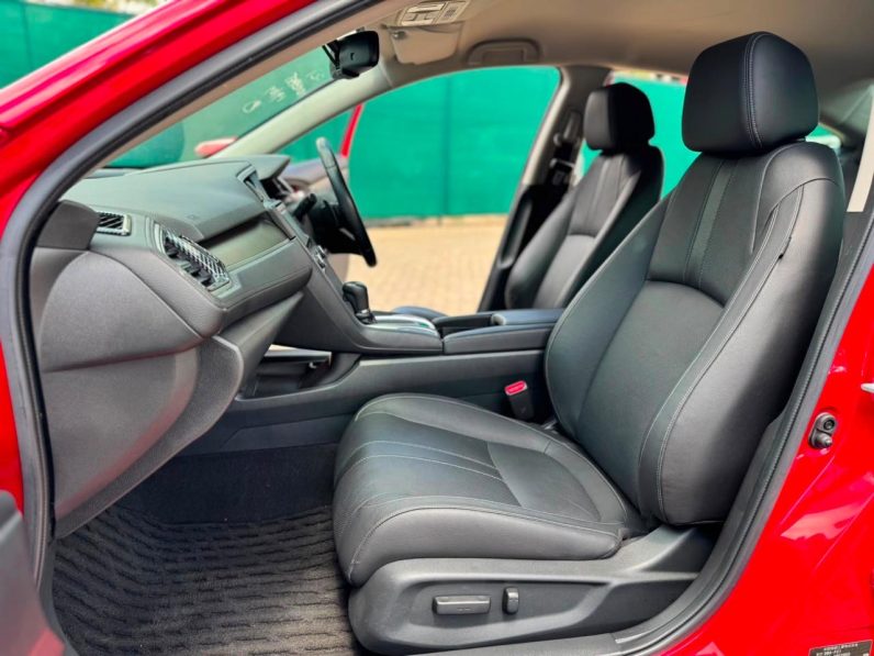 
								Honda Civic Sport full									