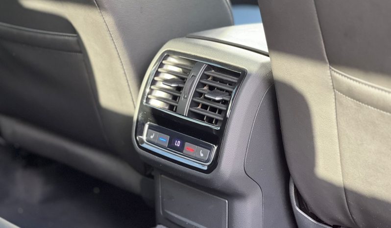 
								Volkswagen Arteon full									